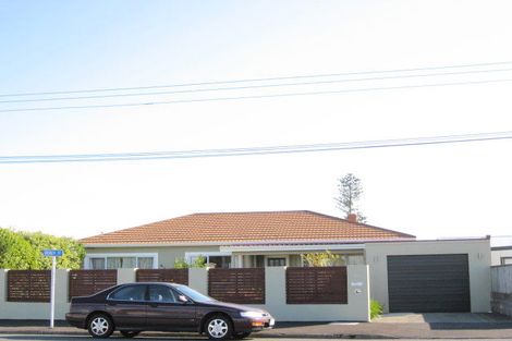 Photo of property in 28 Beach Street, Fitzroy, New Plymouth, 4312
