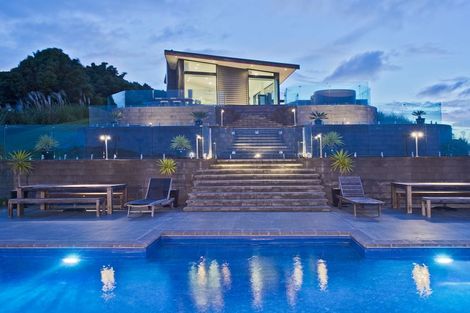 Photo of property in 77 Rangiuru Drive, Parua Bay, Onerahi, 0192