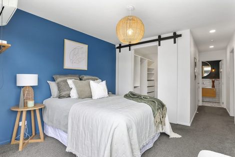 Photo of property in 160 Ennis Avenue, Pakuranga Heights, Auckland, 2010