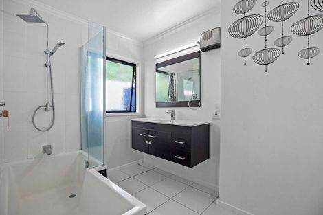 Photo of property in 14b Esmeralda Street, Welcome Bay, Tauranga, 3112