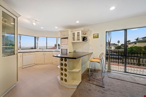 Photo of property in 1/27 Tumbridge Place, Somerville, Auckland, 2014