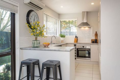 Photo of property in 2/23 Mary Street, Papanui, Christchurch, 8053