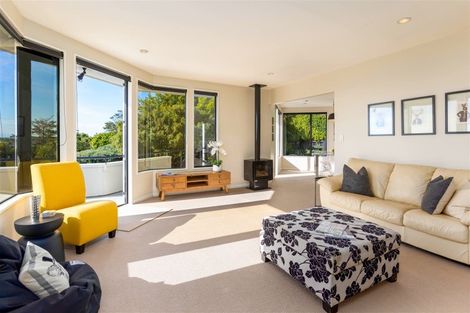 Photo of property in 9a Janice Place, Mount Pleasant, Christchurch, 8081