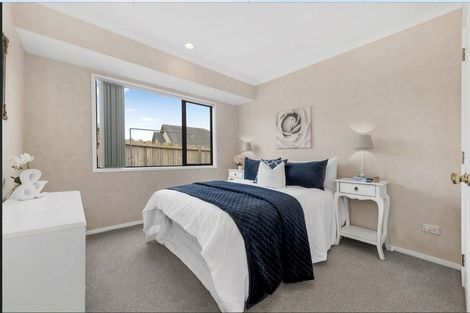 Photo of property in 55 Armoy Drive, East Tamaki, Auckland, 2016