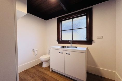 Photo of property in 37 Helmores Lane, Merivale, Christchurch, 8014