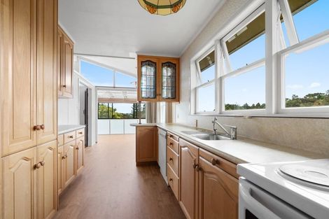 Photo of property in 204 Old Titirangi Road, Titirangi, Auckland, 0604