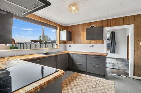 Photo of property in 14 London Street, Aramoho, Whanganui, 4500