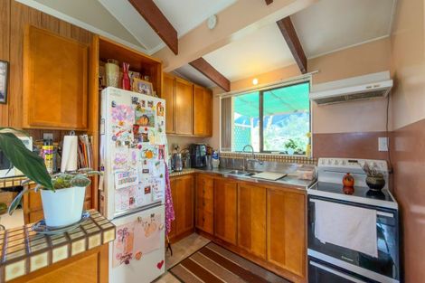 Photo of property in 48 Kon Tiki Road, Whiritoa, Whangamata, 3691