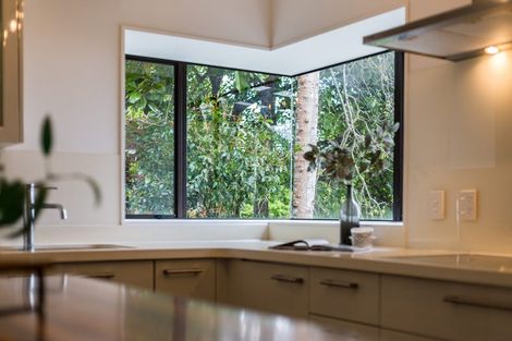 Photo of property in 5 Furneaux Grove, Whitby, Porirua, 5024