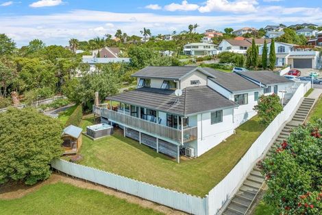Photo of property in 8 Emlyn Place, Torbay, Auckland, 0630