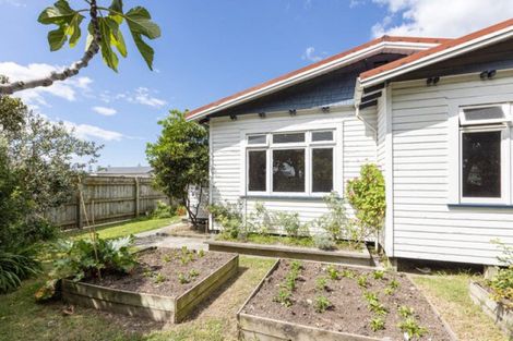 Photo of property in 24 Creagh Street, Te Awa, Napier, 4110