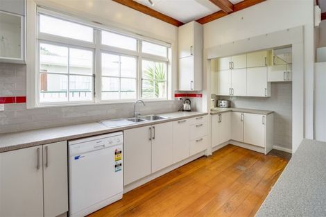 Photo of property in Sussex House, 238 Bridge Street, The Wood, Nelson, 7010