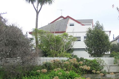 Photo of property in 14 Bluegum Road, Paraparaumu Beach, Paraparaumu, 5032