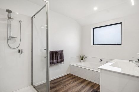 Photo of property in 30 Tara Hills Drive, North Taieri, Mosgiel, 9092