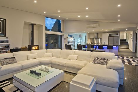 Photo of property in 77 Rangiuru Drive, Parua Bay, Onerahi, 0192