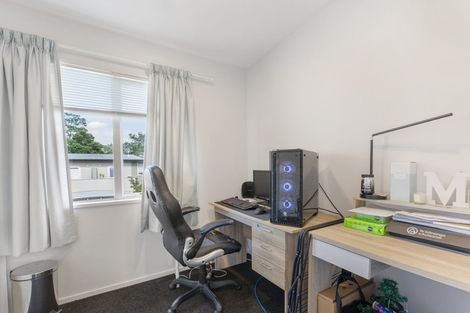 Photo of property in 1/206 Manuka Road, Bayview, Auckland, 0629