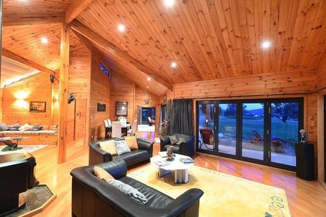 Photo of property in 821 Matarangi Drive, Matarangi, Whitianga, 3592