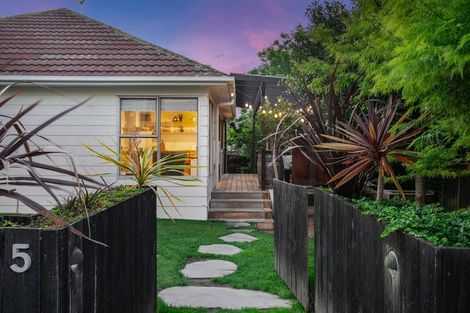 Photo of property in 5/19 Oates Road, Glen Eden, Auckland, 0602