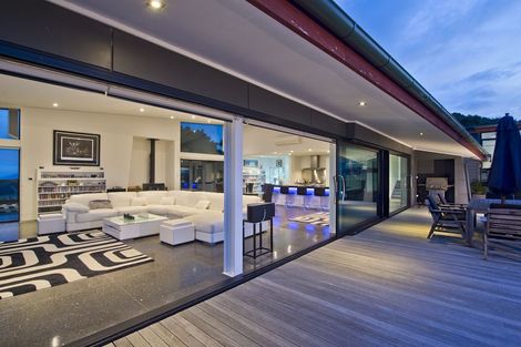 Photo of property in 77 Rangiuru Drive, Parua Bay, Onerahi, 0192