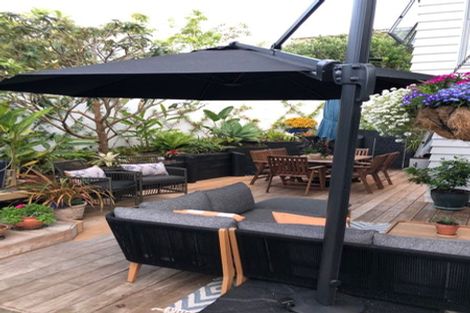 Photo of property in 1b Rae Road, Campbells Bay, Auckland, 0620