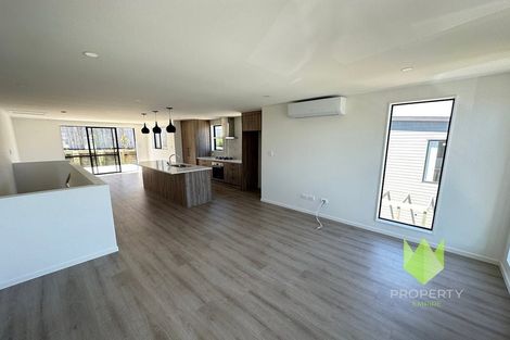 Photo of property in 20b Crestview Rise, Papakura, 2110