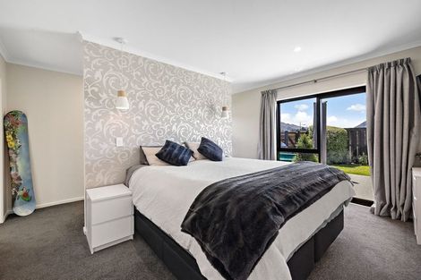 Photo of property in 12 Sawdon Street, Wanaka, 9305