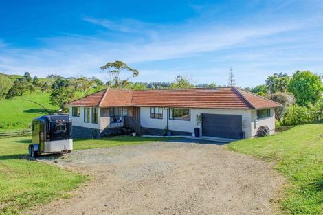 Photo of property in 15 Calla Street, Maungaturoto, 0520