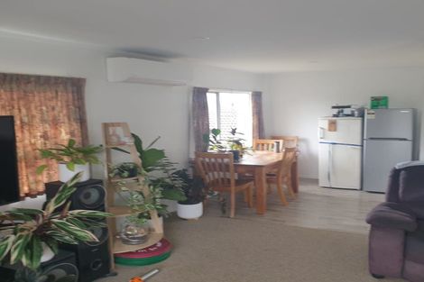 Photo of property in 10 Sabana Place, Unsworth Heights, Auckland, 0632