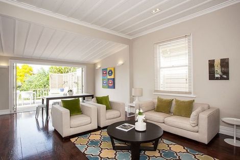 Photo of property in 220 Richmond Road, Grey Lynn, Auckland, 1021