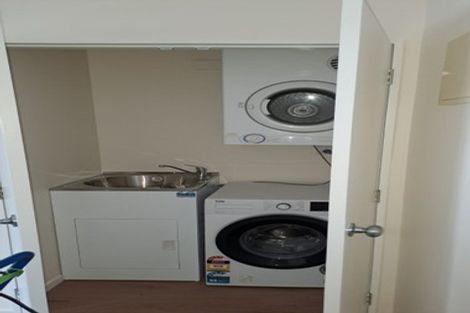 Photo of property in 9/548 Albany Highway, Albany, Auckland, 0632