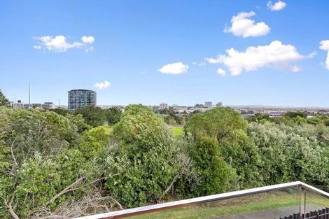 Photo of property in 7 Juvena Place, Clover Park, Auckland, 2019