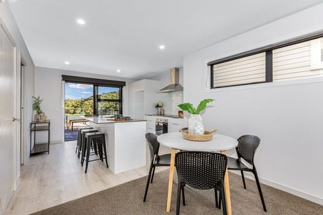 Photo of property in 11a Barberry Grove, Maungaraki, Lower Hutt, 5010