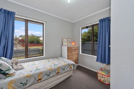 Photo of property in 11 Riley Place, Fitzroy, Hamilton, 3206