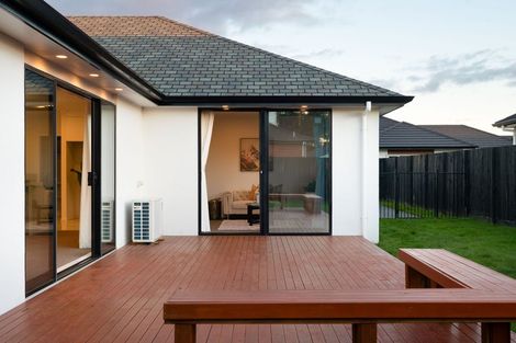 Photo of property in 23 Sydney Place, Flagstaff, Hamilton, 3210