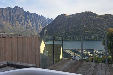 Photo of property in 15a Marina Drive, Frankton, Queenstown, 9300