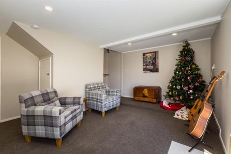 Photo of property in 31 Tauroa Road, Havelock North, 4130