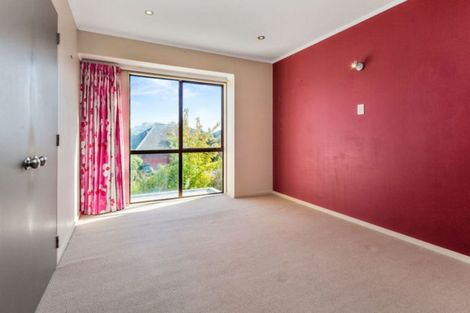 Photo of property in 13 Saunders Close, Whitby, Porirua, 5024