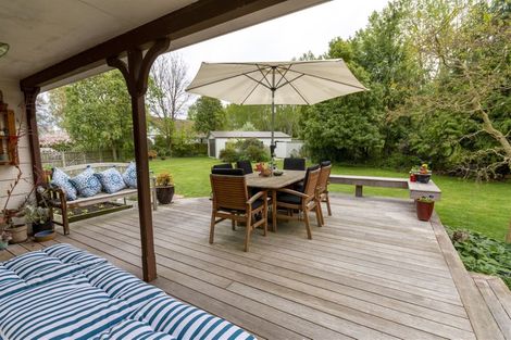 Photo of property in 19 Mckenzie Place, Waikuku Beach, 7402