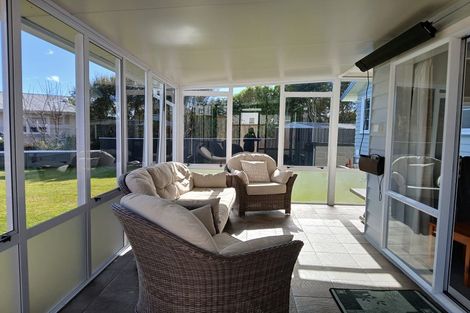 Photo of property in 7 Harlech Street, Levin, 5510