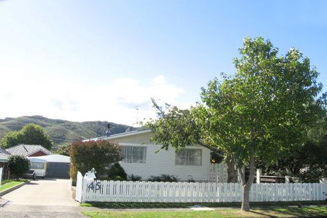 Photo of property in 45 Bonnie Glen Crescent, Ebdentown, Upper Hutt, 5018