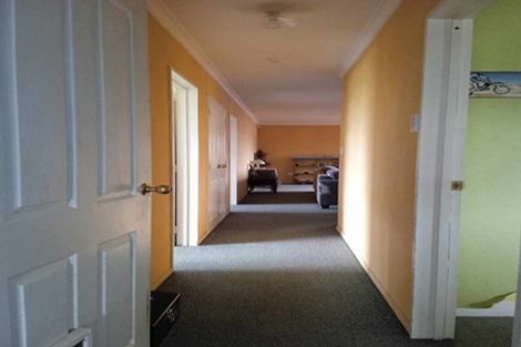 Photo of property in 9 Lombard Street, Midhirst, Stratford, 4394