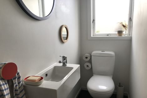 Photo of property in 43 Delhi Crescent, Khandallah, Wellington, 6035