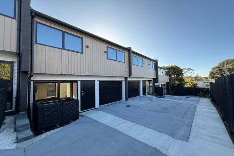 Photo of property in 16 Jade Avenue, Pakuranga Heights, Auckland, 2010