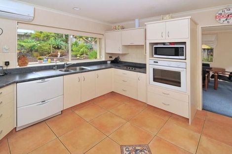 Photo of property in 47 Rathmar Drive, Manurewa, Auckland, 2105