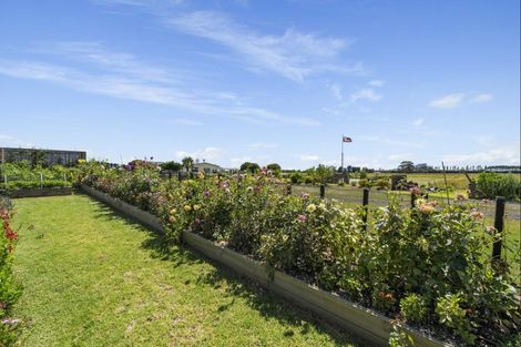 Photo of property in 6 Karearea Drive, Coastlands, Whakatane, 3120