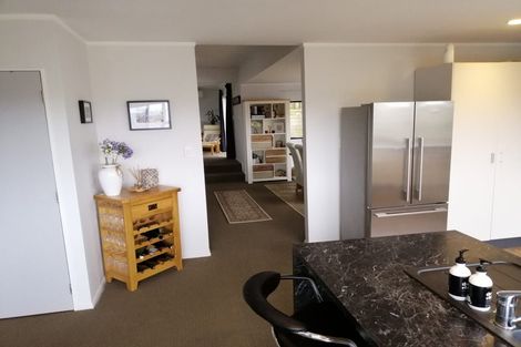 Photo of property in 24 Montclair Rise, Browns Bay, Auckland, 0630