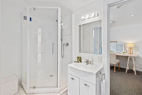 Photo of property in 5 Grangewood Lane, Burnside, Christchurch, 8053