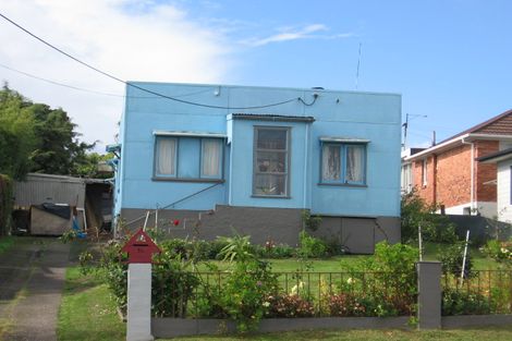 Photo of property in 36 Captain Scott Road, Glen Eden, Auckland, 0602