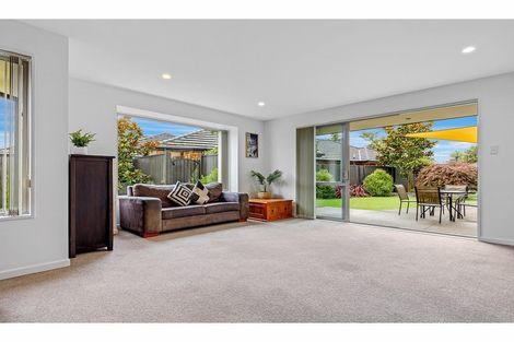 Photo of property in 5 Cyclamen Place, Aidanfield, Christchurch, 8025