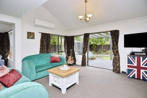 Photo of property in 19 Strachan Place, Rangiora, 7400